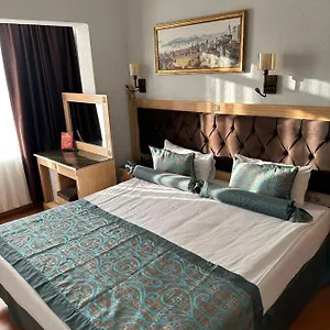 Blue Tuana Hotel